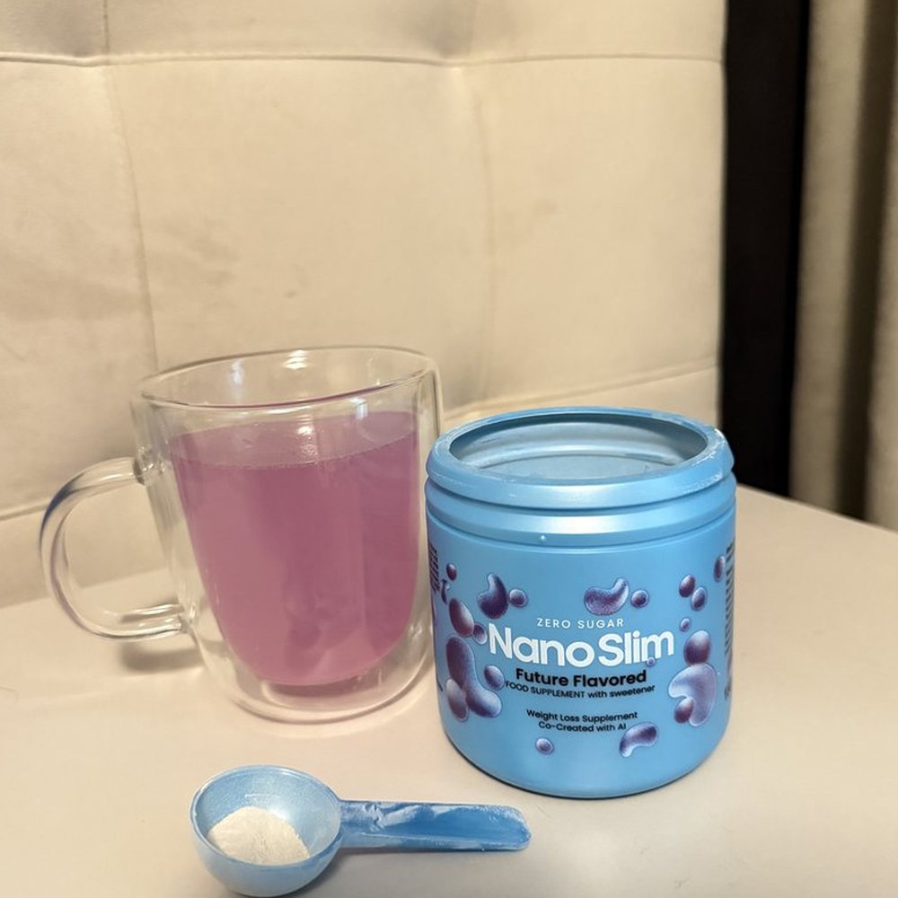 Nano Slim, plava posuda s prahom, mjericom i napitkom