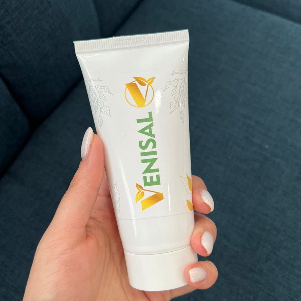 Venisal, bijela tuba kreme za noge sa zlatnim logom
